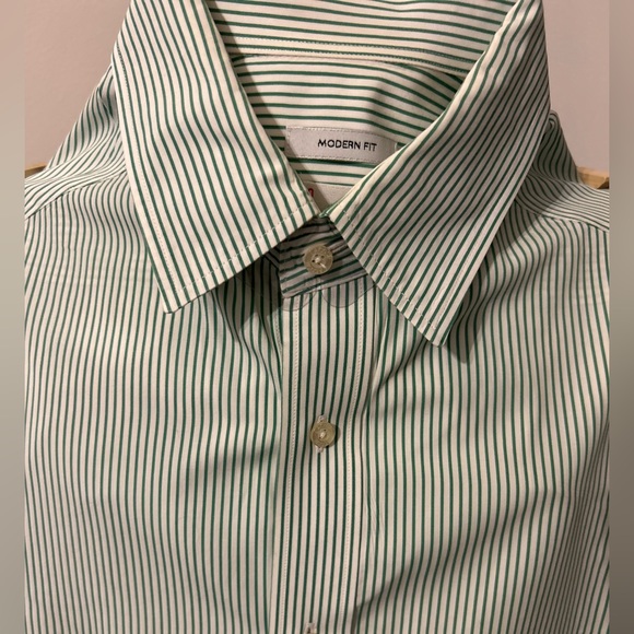 Lacoste pin stripe men’s button down shirt. Green and white size 40 / large med - Picture 2 of 8